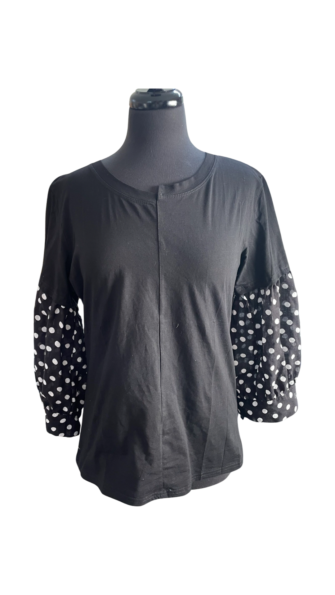 Black T – Style 4 – black with white polka dots