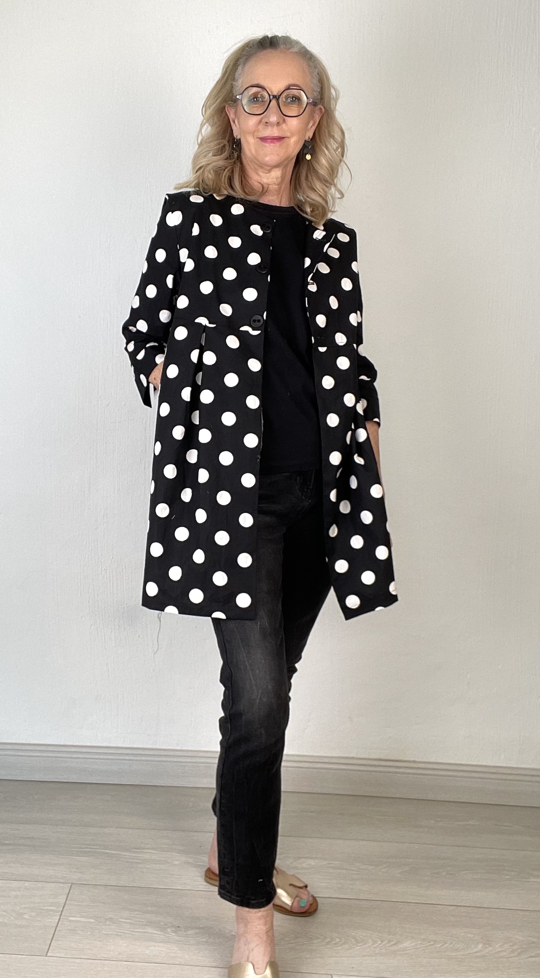 Sienna longer – black and white polka dot