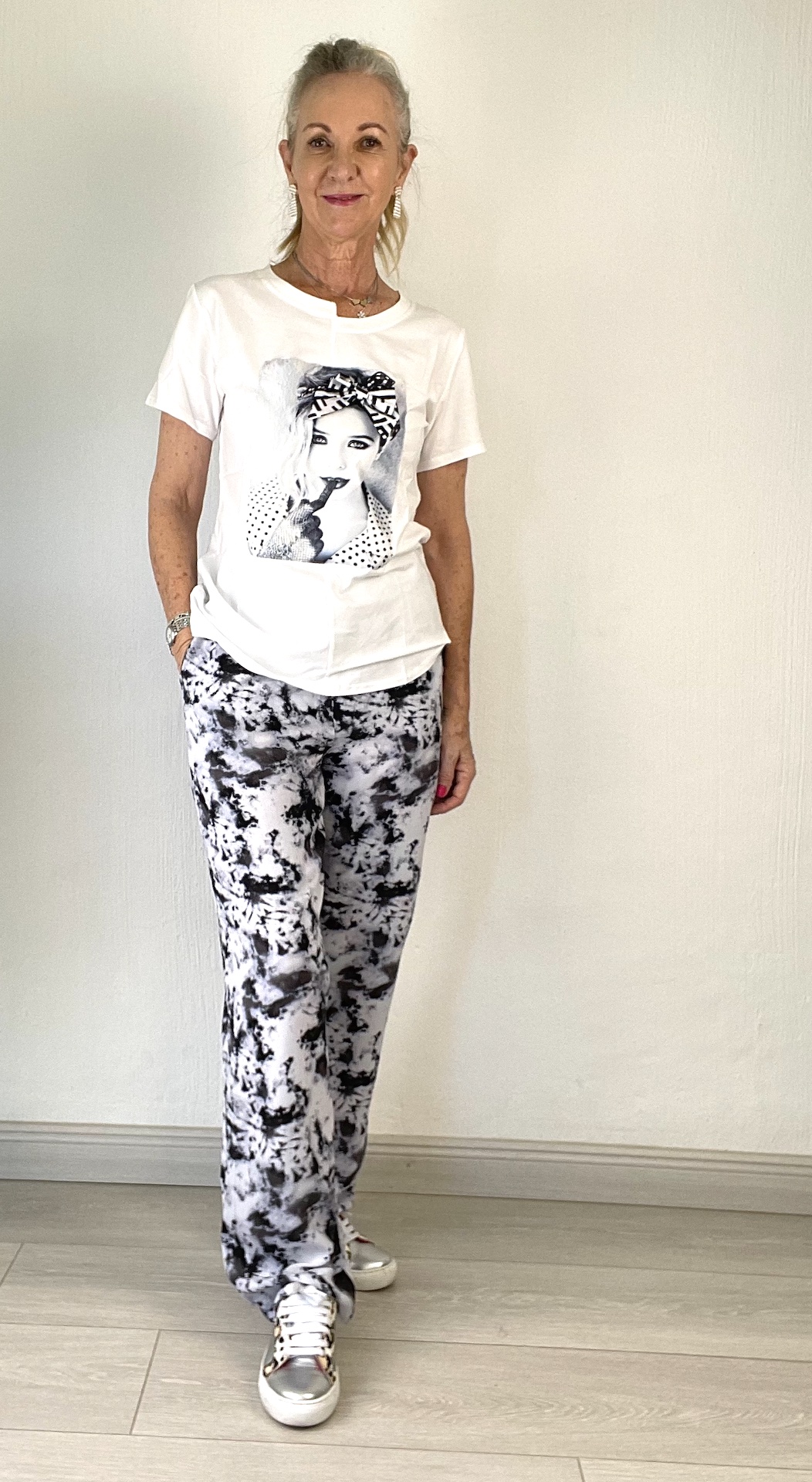 luna pants with white b&w tshirt